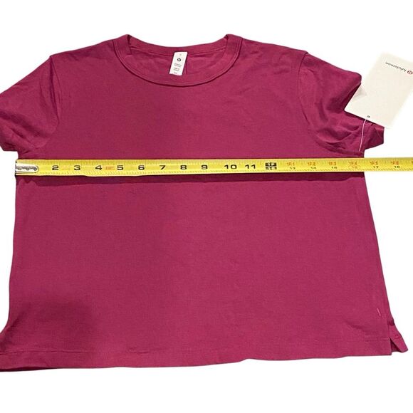 Lululemon‎ 2 Classic Fit Cotton Blend T-Shirt
Magenta Purple Boxy Basic New - Picture 9 of 11